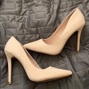 Charlotte Russe Nude suede Pumps size 6